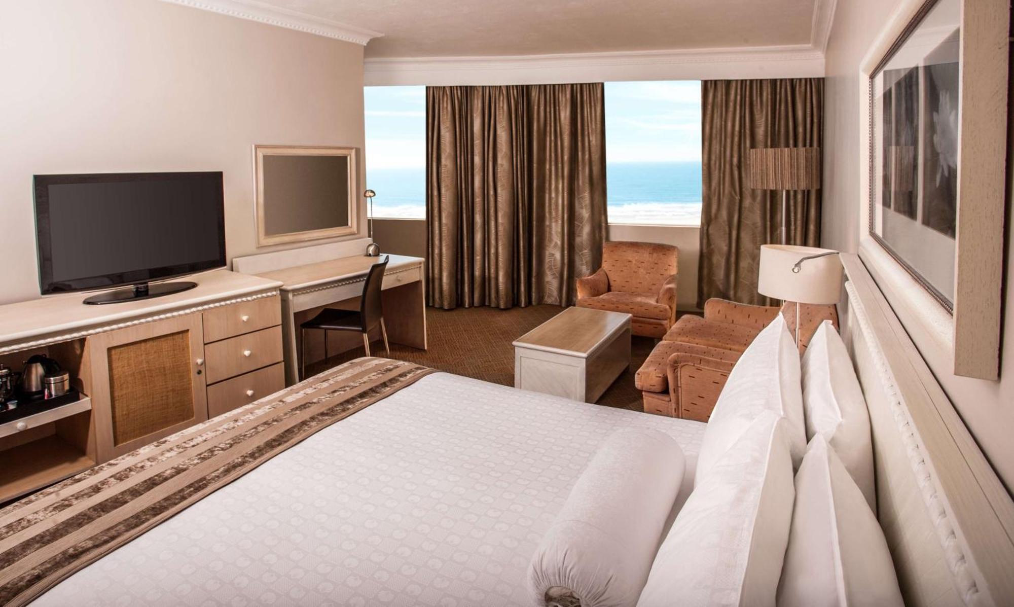 Southern Sun Elangeni & Maharani Durban Exterior foto